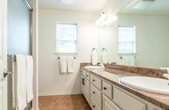 Big Family Getaway- Theater Room- BBQ- Play Room- Fire Pit - Foto 19