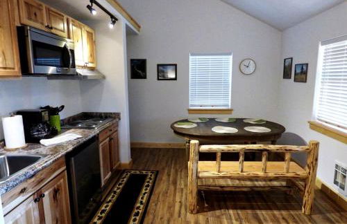 Inviting Family-Friendly Cabin Rental for Four on Flathead Lake in Montana - Foto 9