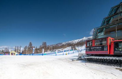 Luxury 9-Bed Apartment Steps from Ski Slopes with Parking & Ski Box - Foto 25