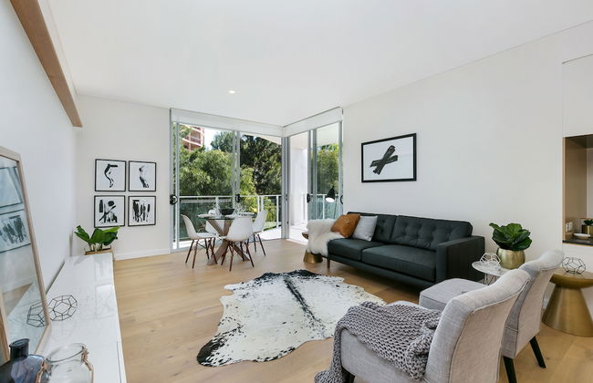 St Leonards Self-Contained Apart 803 NOR - Photo 1