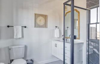 Stay Portland - Custom North Tabor Farmhouse - Gym & Kitchen - Photo 25