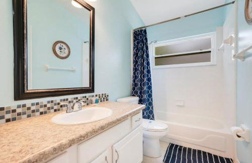 Relaxing Retreat with Pool and Movie Theater - Foto 24