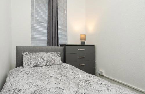 Modern 3-Bedroom Home in-Steps from Crown Point - Foto 21