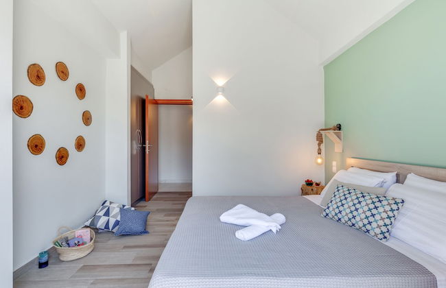 Ikia Aretousa - Foto 13