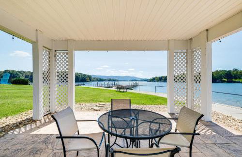 Beach and Pool Access Smith Mountain Lake Getaway! - Foto 21