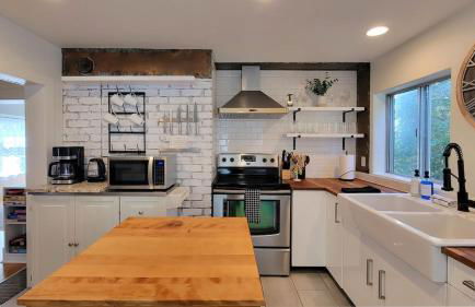 Rosewood Landing by WanderLodges - Hot tub - Sauna - Foto 1