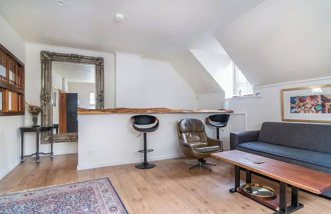 Cozy Apartment w/ Terrace Close to City Center - Foto 15