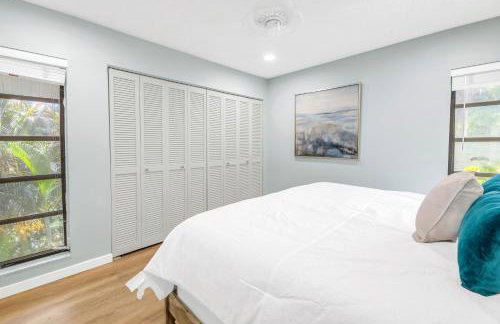 Private Patio - Walk to Beach Shops & More! - Foto 13