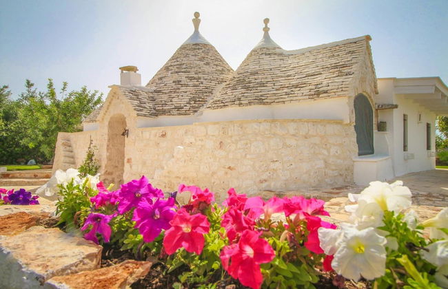 TD Trulli Della Rosatella Typical Trulli w Pool - Foto 1