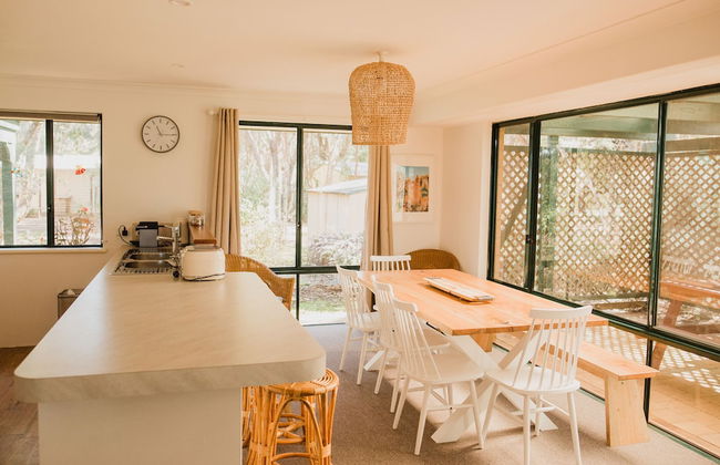 Margaret River Holiday Cottages - Photo 17