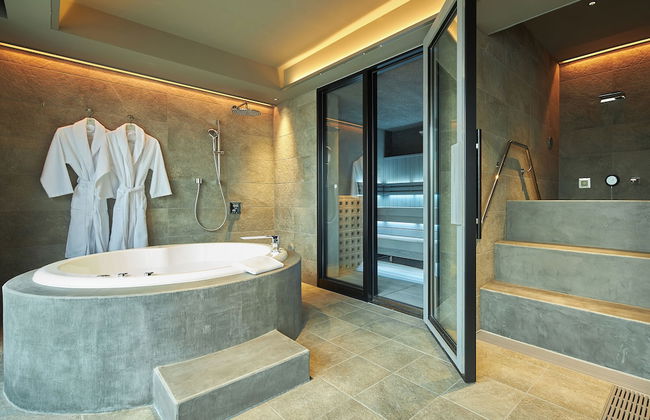 FAV LUX KAGOSHIMA TENMONKAN - Foto 50