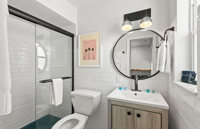 Studio w/ King Bed Heated Pool, Steps to Beach! - Foto 12