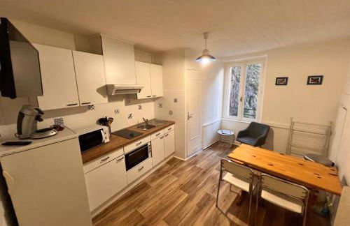 Appartement 4 personnes, wifi, proche centre et thermes - Foto 8