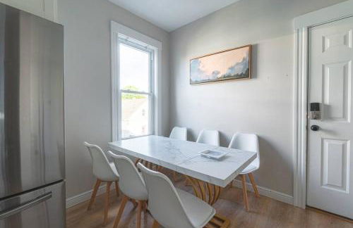 Charming 4 BDR - Walk to Downtown & Free parking! - Foto 5