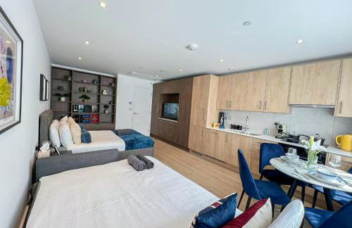 3-Bedroom with Balcony and Studio Apartments in St Johns Wood near Marylebone & Regents Park by NourNest Apartments - Foto 20