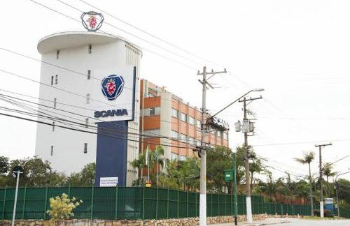 Casa com Piscina, Churrasqueira e Quartos amplos - Foto 71