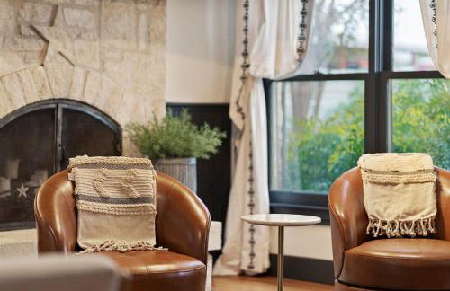 Stonewall Bungalows - Sleeps 15 - Foto 39