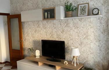 Coqueto apartamento céntrico con terraza y parking - Foto 15