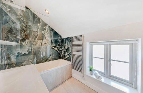 Fairvale House - Photo 41