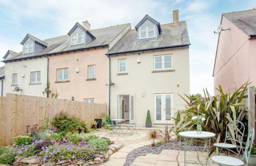 View Cottage - Photo 22