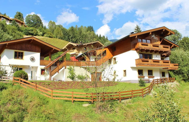 Spacious Chalet near Ski Area in Saalbach-Hinterglemm - Foto 13
