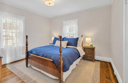 Prime West Hartford Center- Timeless Charm - Foto 21