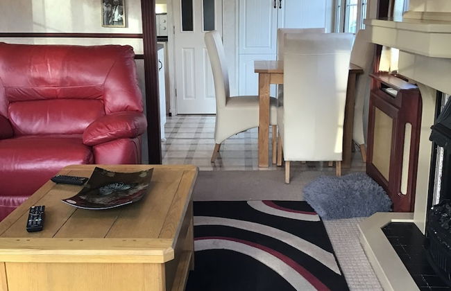 Beautiful 2-bed Chalet in Llanfairpwllgwyngyll - Photo 20