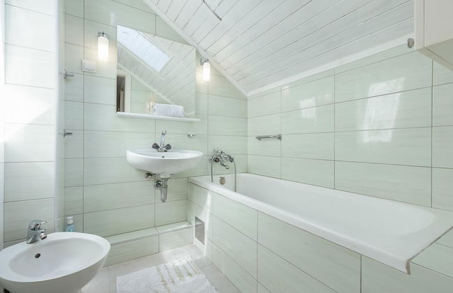 Detached Villa/njivice/sleeps6/stunning Views/wifi - Foto 10