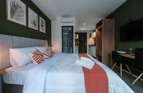 LZ414 - Conforto na Luz: Apto Moderno com Piscina - Foto 11