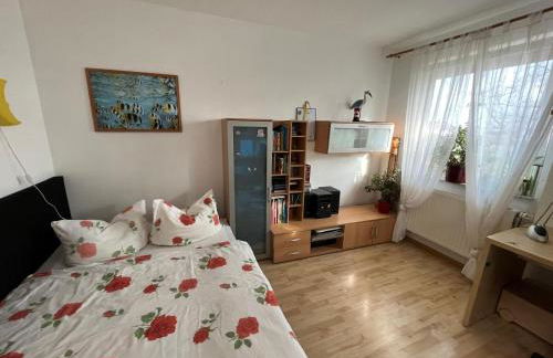 Schönes Haus mit 4 Schlafzimmer Küche Bad WC & Wohnzimmer 2 Parkplätze - Foto 2