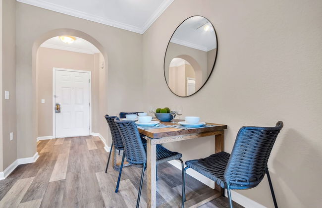 2BR Condo - Hot Tub Pool Near Disney - Photo 12