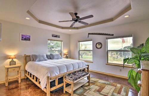 Stunning Home with Fire Pit, 11 Mi to Mt Yale! - Foto 16