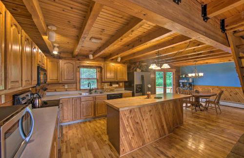 Cozy Family-Friendly Pine Grove Cabin with Fire Pit! - Foto 10