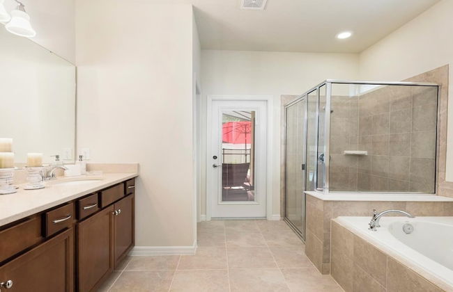 Spacious Family Home With Pool & Game Room - Foto 16