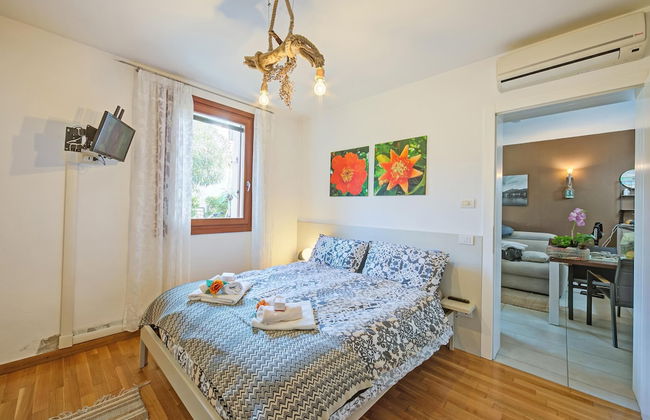 The Peace Of The Lake - Photo 11