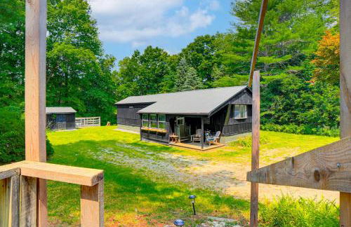 Peaceful Brookside Getaway about 10 Mi to Okemo Slopes! - Foto 23