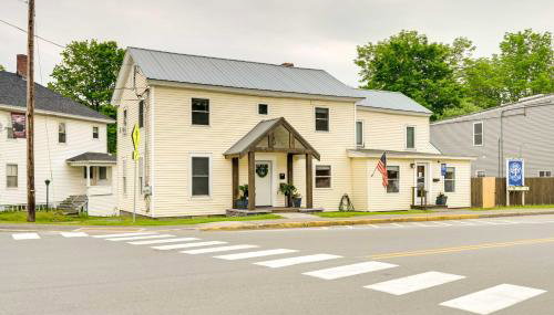 Chic and Central Apartment about 6 Mi to Sebec Lake! - Foto 3