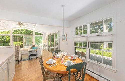 Bright 4BDR Home by Lake MI Arcadia Bluffs Portage Lake More - Photo 22