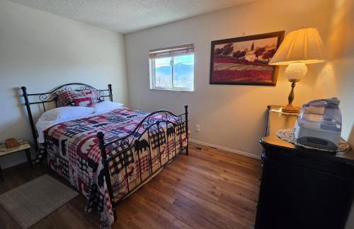 Views of Pikes Peak - Sleeps up to 10 - Foto 33