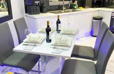 2 Double Bedroom Apartment in Edgware, London - Foto 22