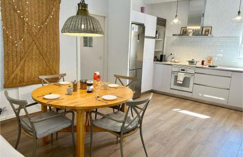 Formentera a la Costa Brava amb BBQ i jardí - Foto 3