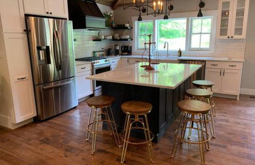 1878 Victorian Farm House near Asheville - Foto 59