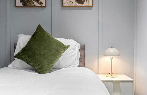 Churchill Apartment- 4 Beds- Free Parking- Near NEC BHX & HS2 - Foto 41