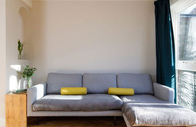 Terraced Townhouse Close to City Centre - Photo 11