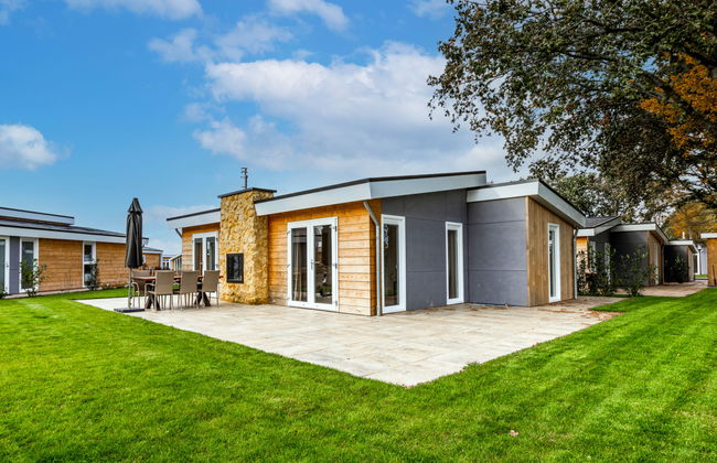 3 bedroom House in Bemelen with swimming pool and garden - Photo 1