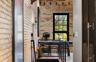 Luxury TC Loft: Historic Condo! - Foto 7