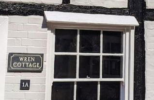 Cosy character cottage in central Marlborough UK - Photo 7