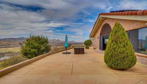 Views and Fire Pit Hilltop Retreat in Rio Rico! - Foto 3