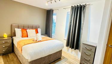 2 Beds Mint drive With Secure car Or Van Park w WiFi-Netflix No Deposit Required - Foto 1