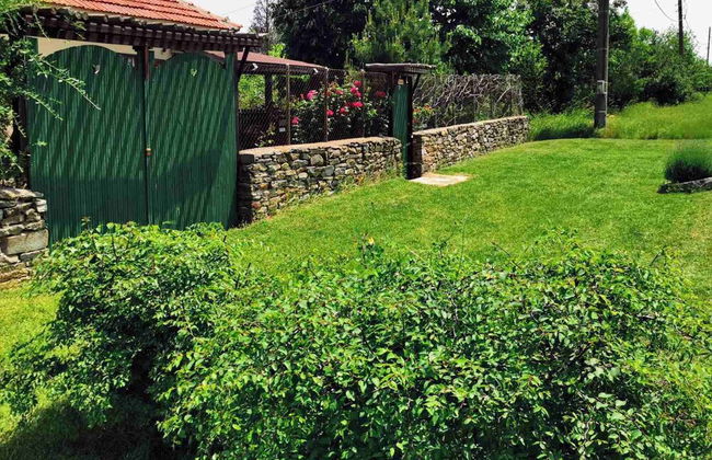 Cozy 1 Bed Cottage in Ognen, Near Karnobat, Burgas - Photo 23